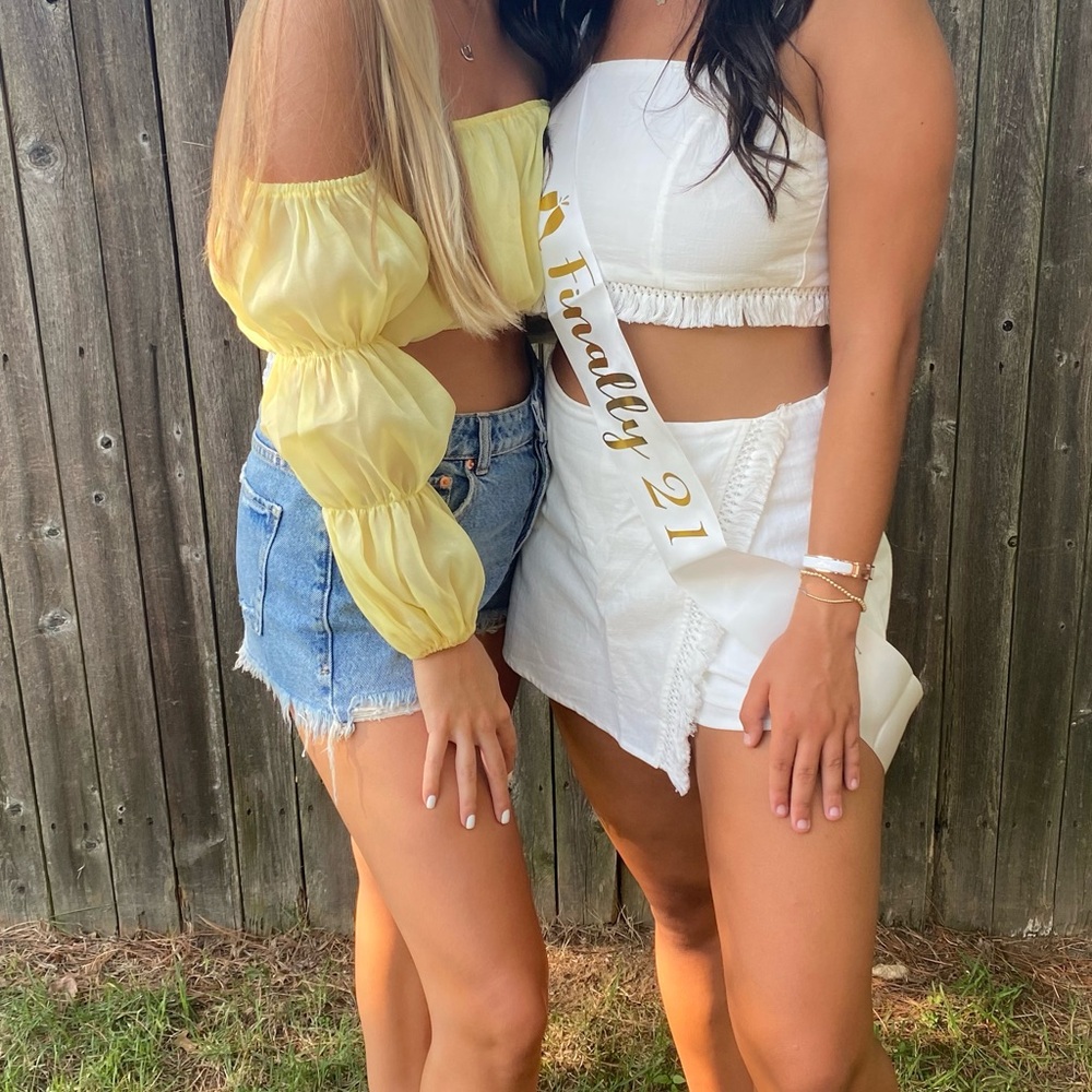 Yellow Off-Shoulder Puff Sleeve Crop Top - Women